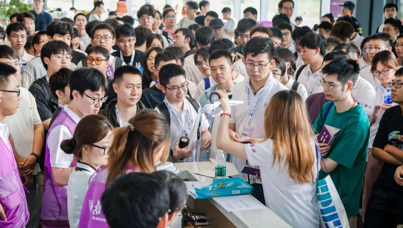 1756374108275391.png image.png